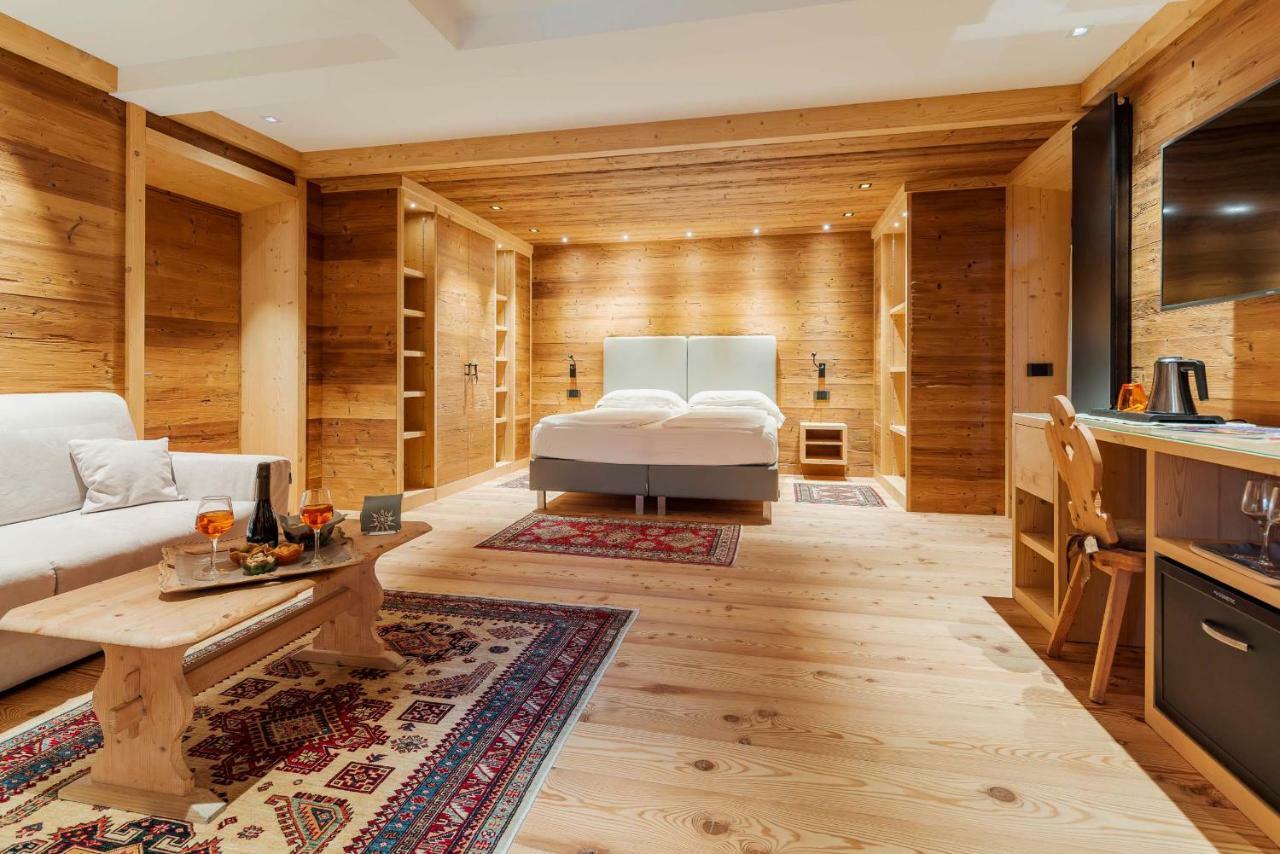 Hotel Villa Alpina ***S Кортіна-д'Ампеццо Екстер'єр фото